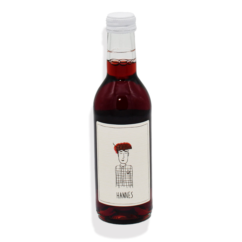 Hannes begeistert mit einer ausgewogenen Mischung aus feinem Wein und erfrischenden, natürlichen Aromen – ein leichter und belebender Cocktailgenuss. Biomarkt Landgefühl - Online Shop